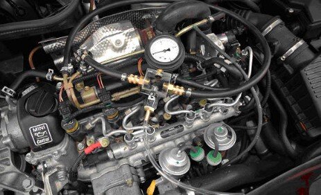 Диагностика двигателя, проверка давления топлива